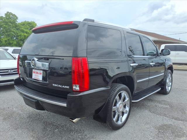 2012 Cadillac Escalade Luxury - Photo 3