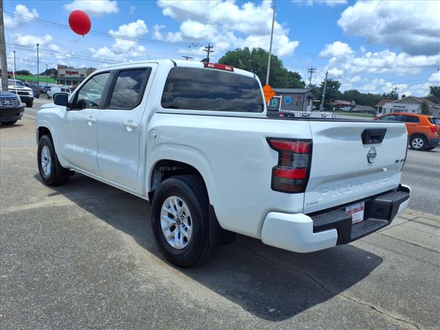 2024 Nissan Frontier SV - Photo 3