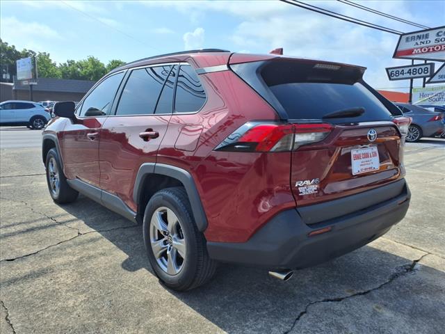 2022 Toyota RAV4 XLE - Photo 3