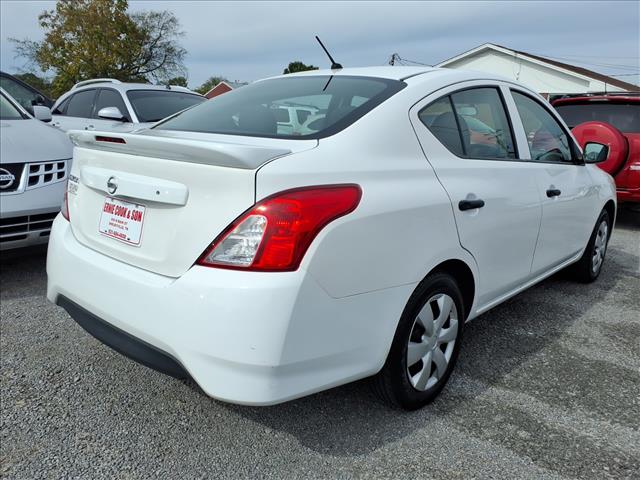2017 Nissan Versa 1.6 S - Photo 3