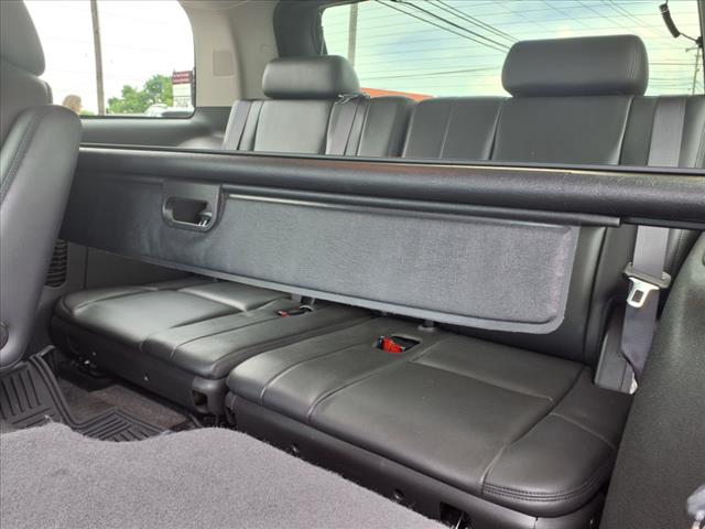 2012 Cadillac Escalade Luxury - Photo 5