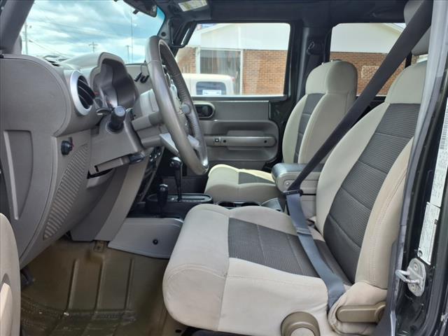 2010 Jeep Wrangler Unlimited Sahara - Photo 5