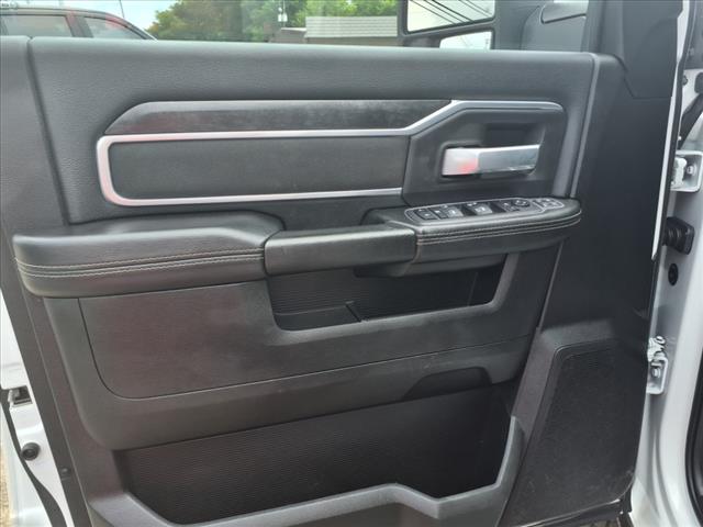 2024 RAM 3500 Big Horn - Photo 5