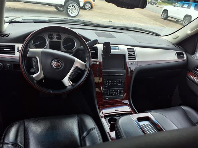 2012 Cadillac Escalade Luxury - Photo 6