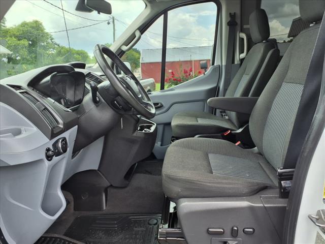 2017 Ford Transit 150 XLT - Photo 7