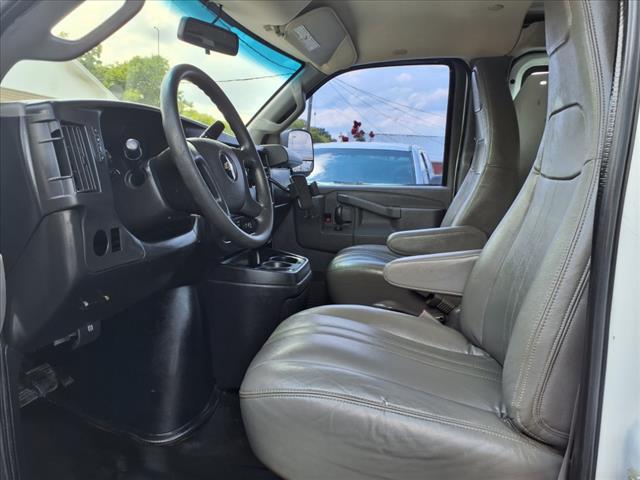 2018 Chevrolet Express 2500 - Photo 7