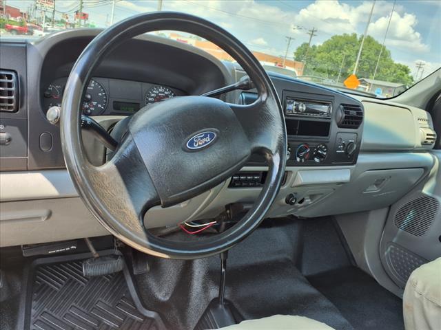 2005 Ford F-250 Super Duty XL - Photo 8