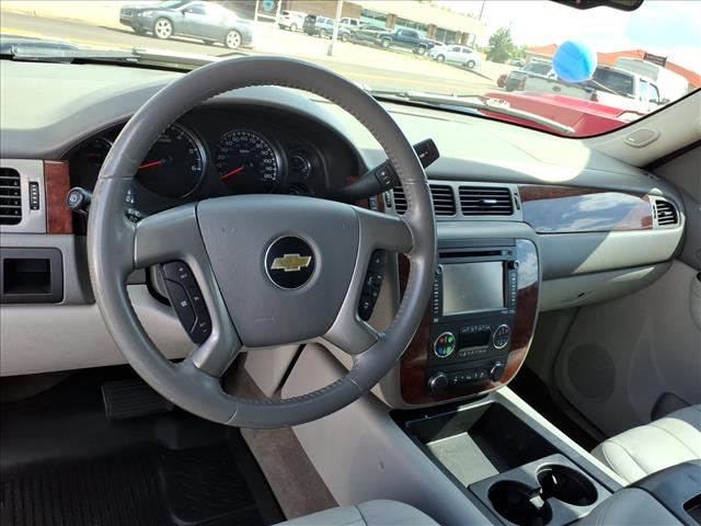 2013 Chevrolet Suburban LT - Photo 8