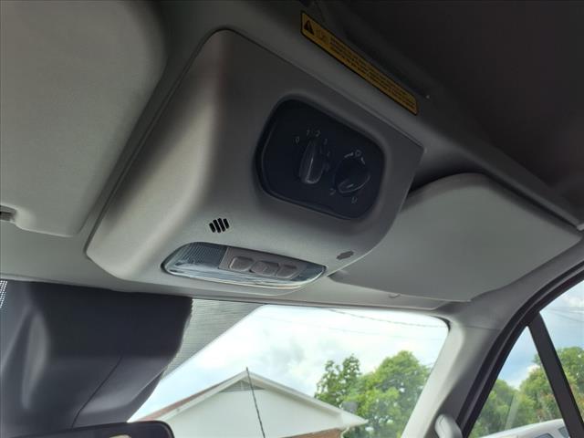 2017 Ford Transit 150 XLT - Photo 9