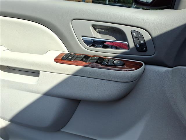 2013 Chevrolet Suburban LT - Photo 9