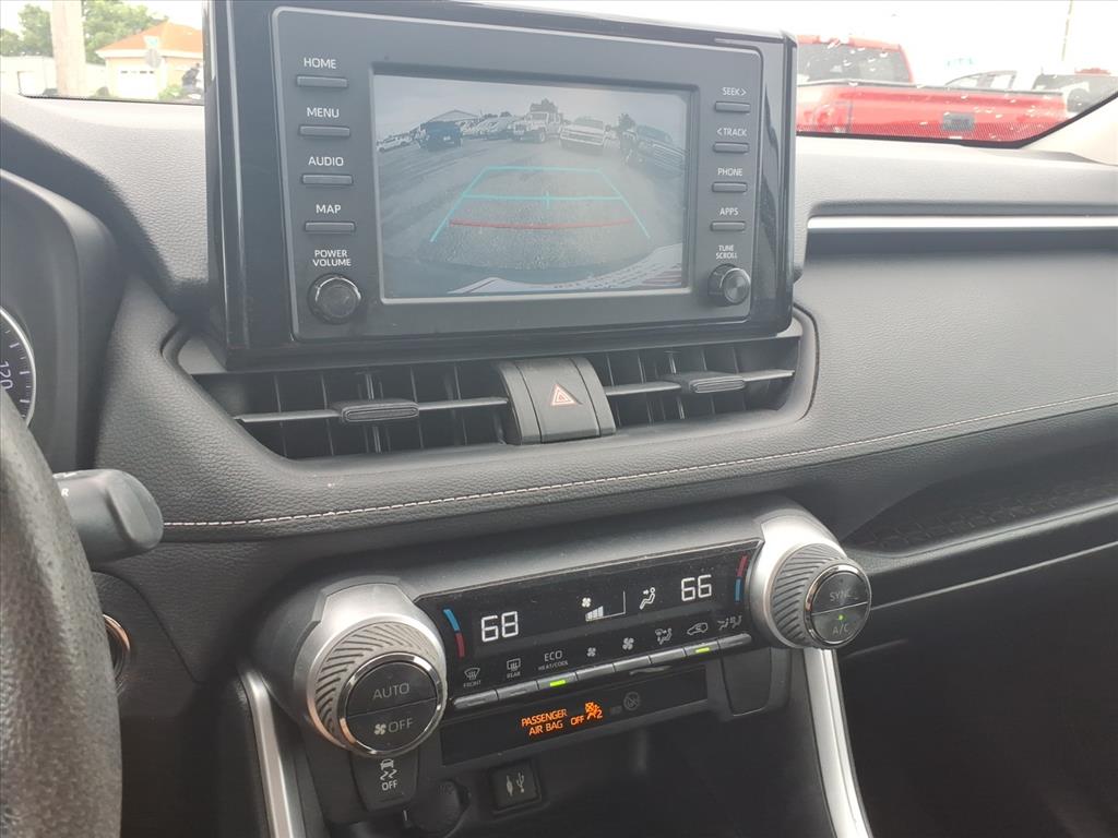 2019 Toyota RAV4 XLE - Photo 14
