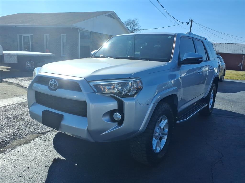 2015 Toyota 4Runner SR5 - main photo
