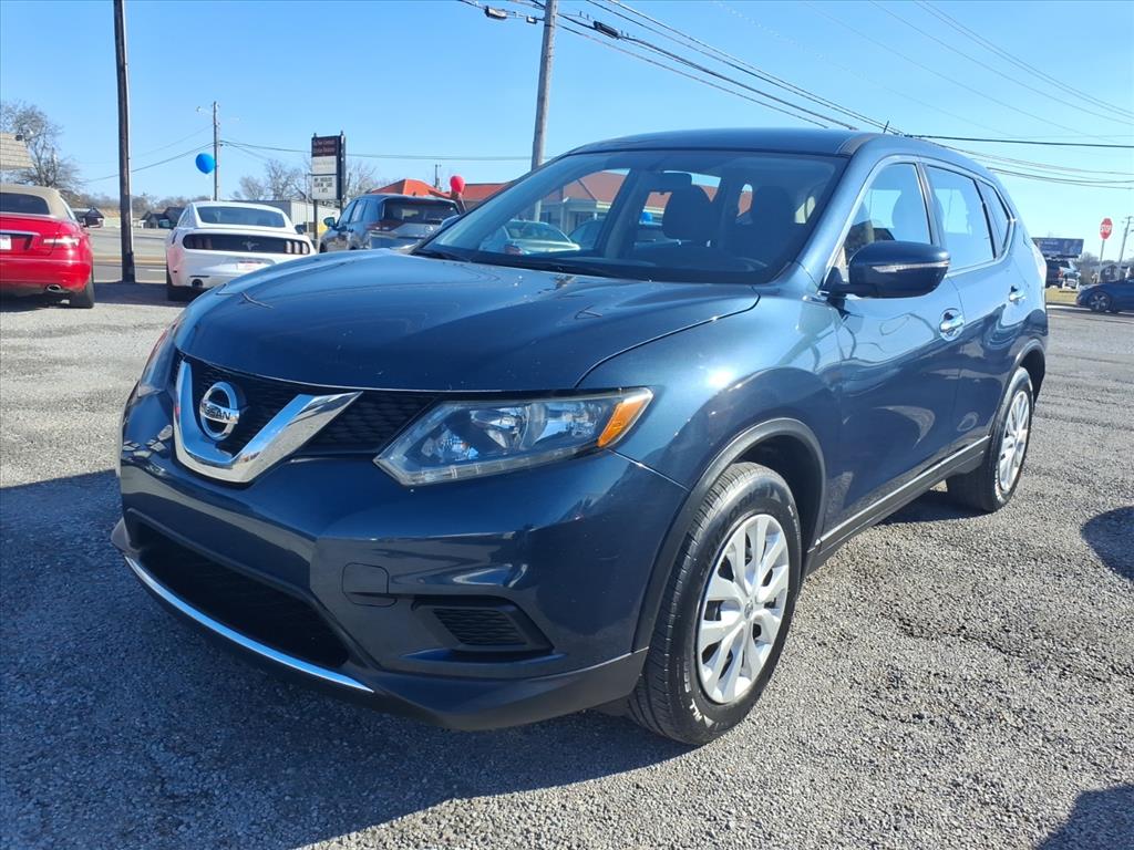 2015 Nissan Rogue S - main photo
