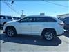 2014 Toyota Highlander XLE - thumbnail 2