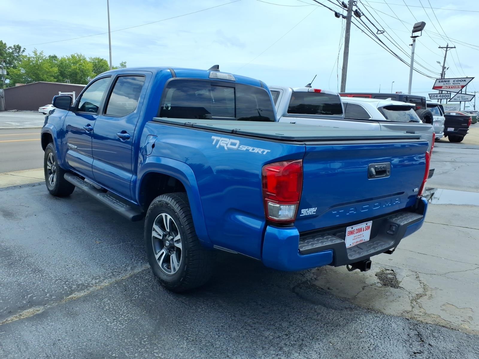 View vehicle photo 3