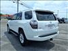 2015 Toyota 4Runner SR5 - thumbnail 3
