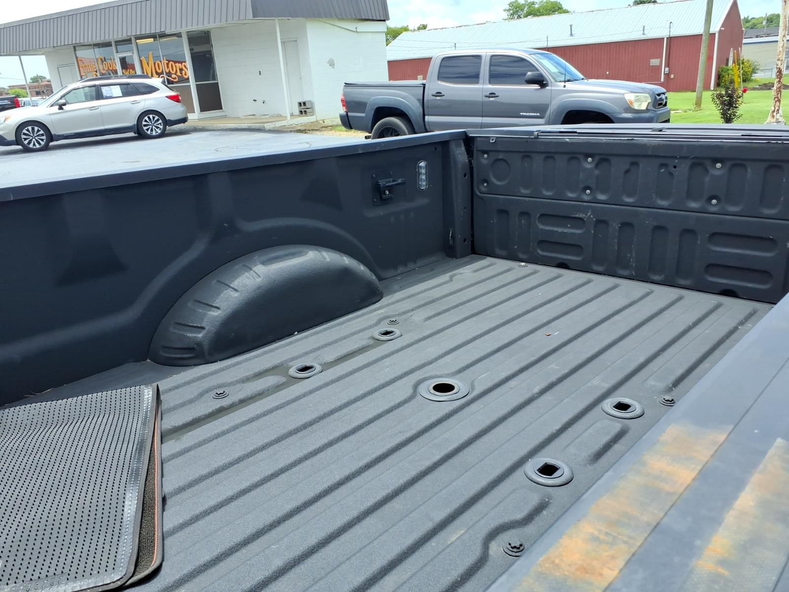 View vehicle photo 5