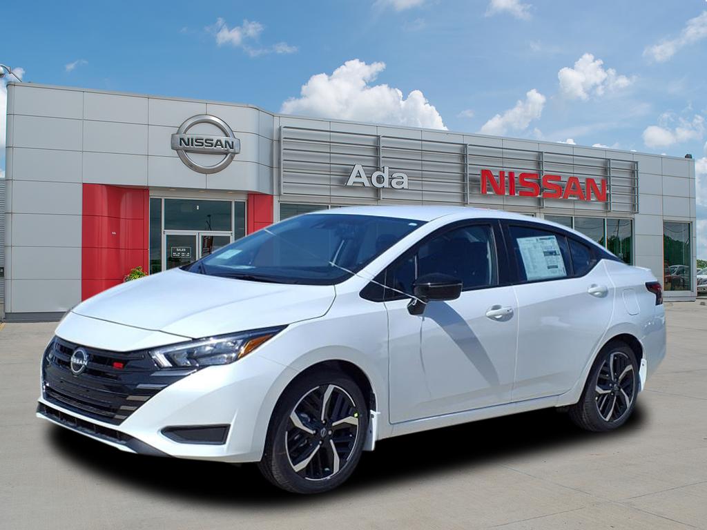 2025 Nissan Versa SR