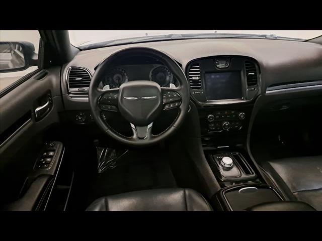 2022 Chrysler 300 S V8