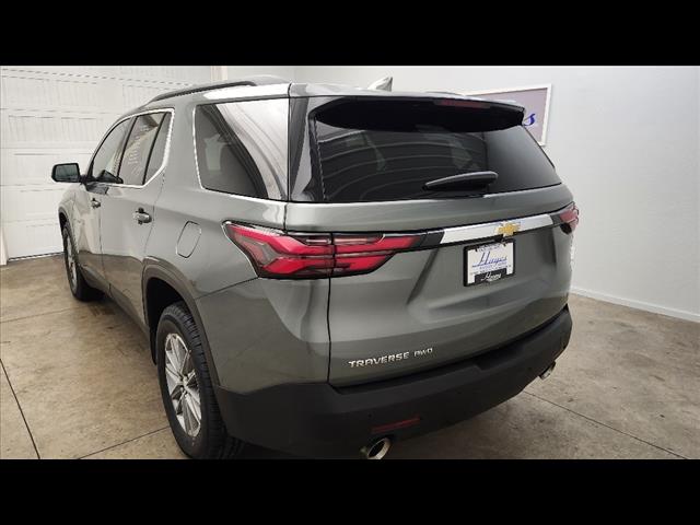 2022 Chevrolet Traverse LT Cloth