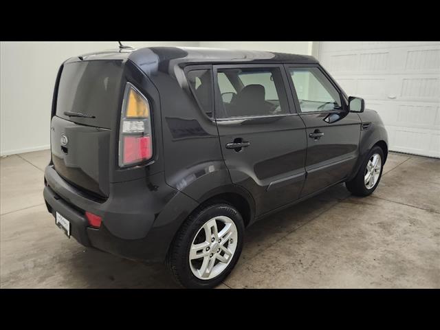 2011 Kia Soul +