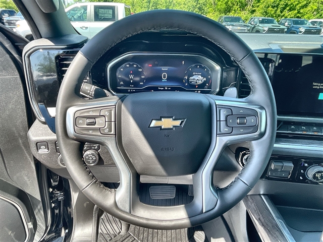 2025 Chevrolet Silverado 1500 LTZ