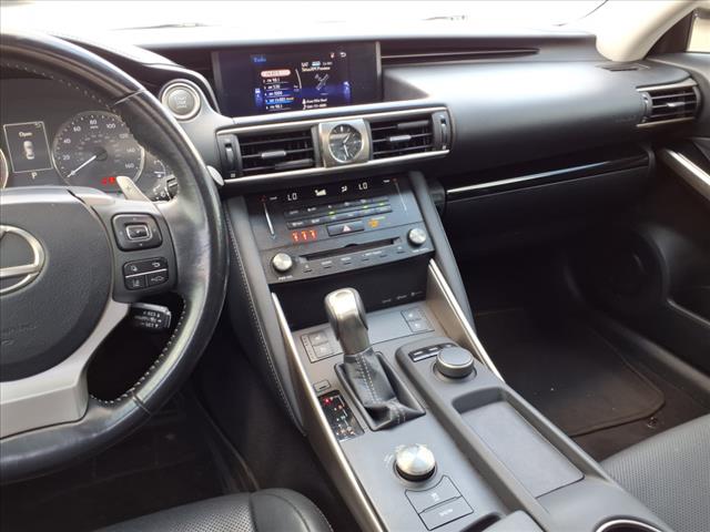 2017 Lexus IS 200t 