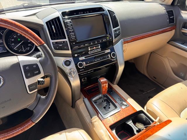 2013 Toyota Land Cruiser Base