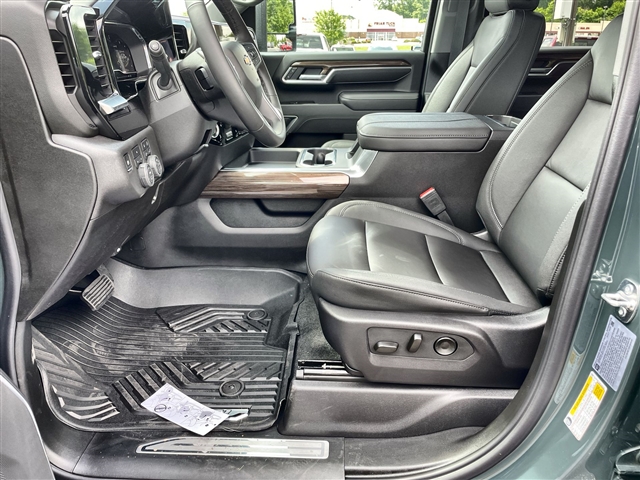 2025 Chevrolet Silverado 2500HD LT