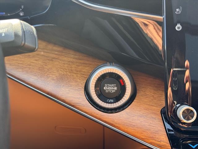 2022 Jeep Grand Wagoneer Series III