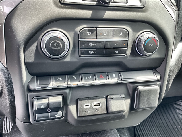 2025 Chevrolet Silverado 1500 Custom