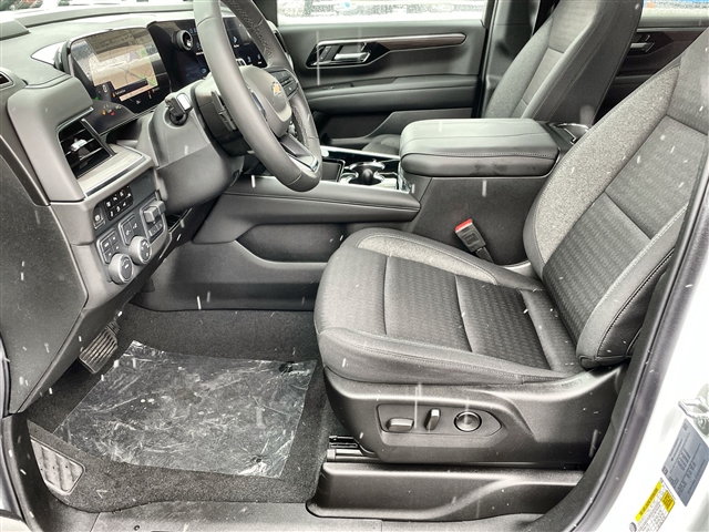 2025 Chevrolet Tahoe LS