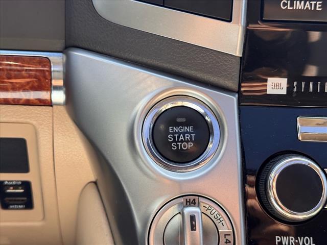 2013 Toyota Land Cruiser Base