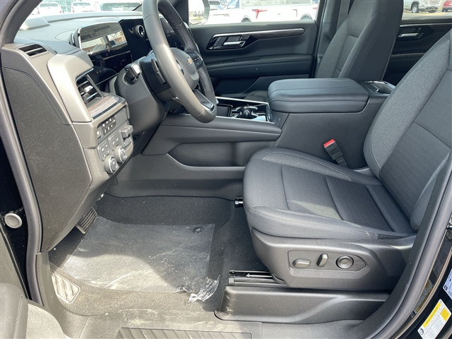 2025 Chevrolet Tahoe LS