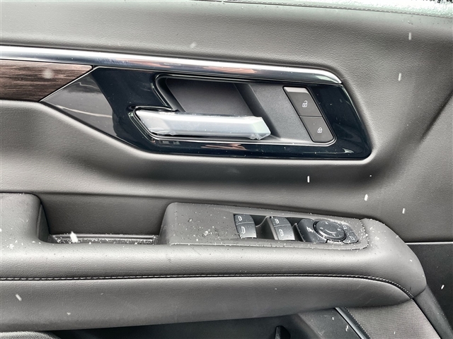 2025 Chevrolet Tahoe LS