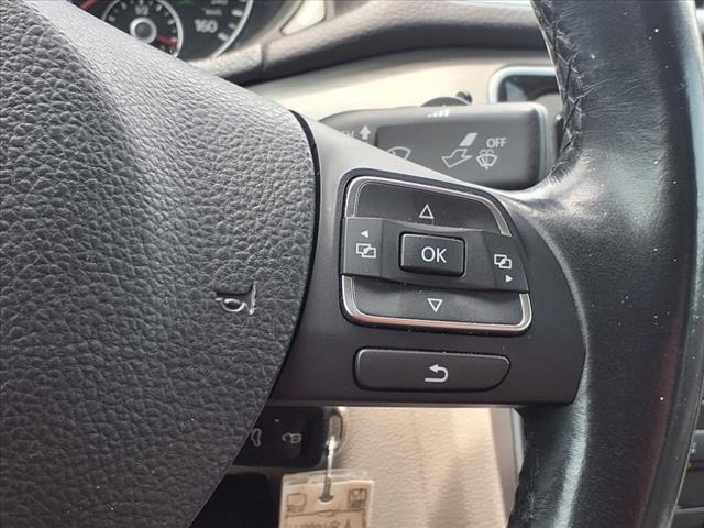 2014 Volkswagen Passat 1.8T SE