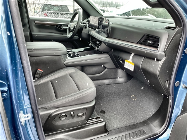 2025 Chevrolet Tahoe LS