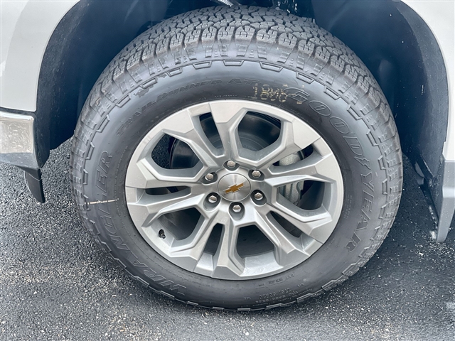 2025 Chevrolet Silverado 1500 LTZ