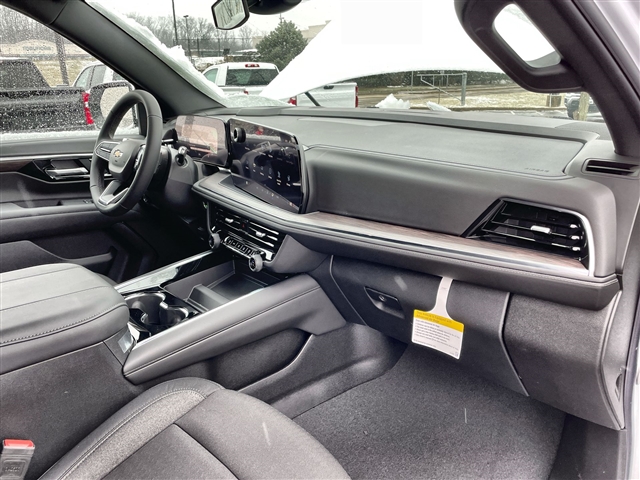 2025 Chevrolet Tahoe LS