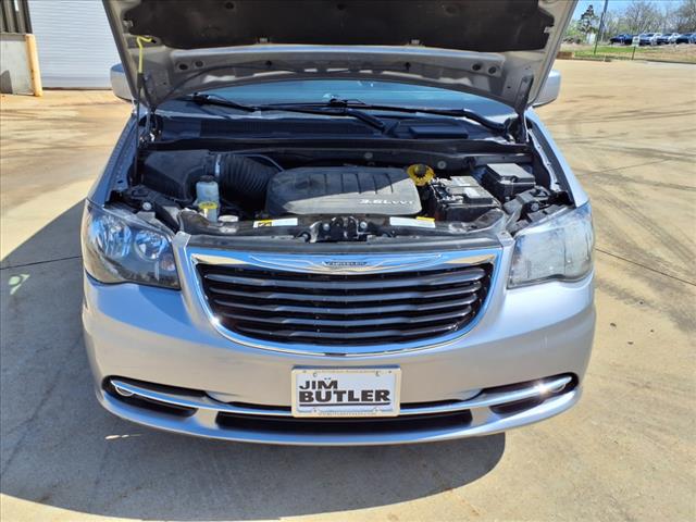 2015 Chrysler Town and Country S