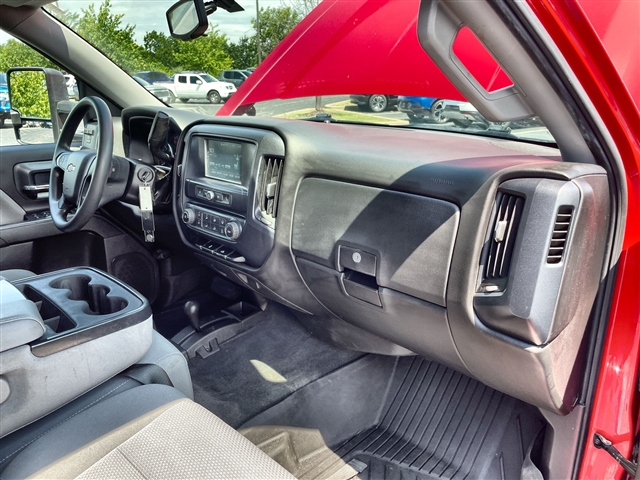 2018 Chevrolet Silverado 1500 Custom