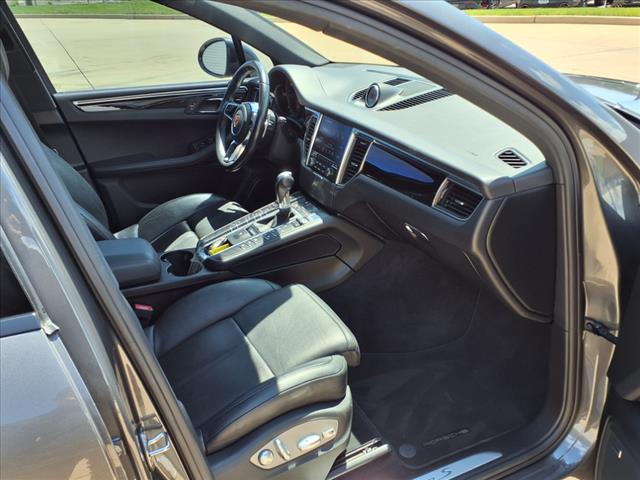 2018 Porsche Macan S