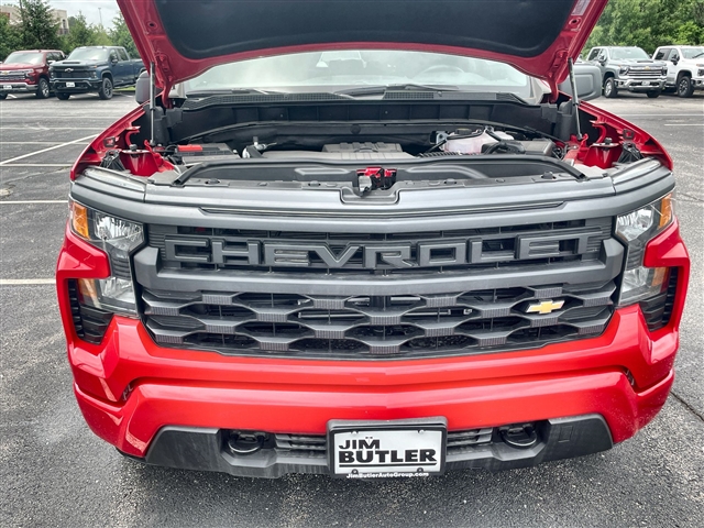 2025 Chevrolet Silverado 1500 Custom