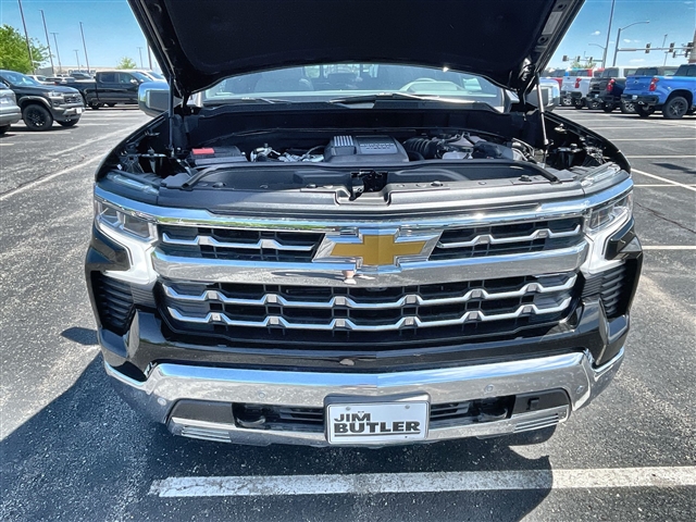 2025 Chevrolet Silverado 1500 LTZ