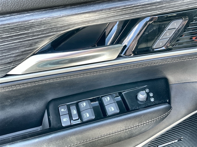 2023 Jeep Wagoneer L Series III