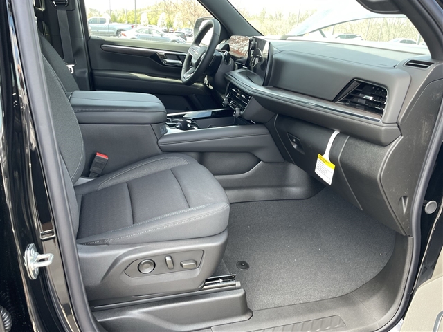 2025 Chevrolet Tahoe LS