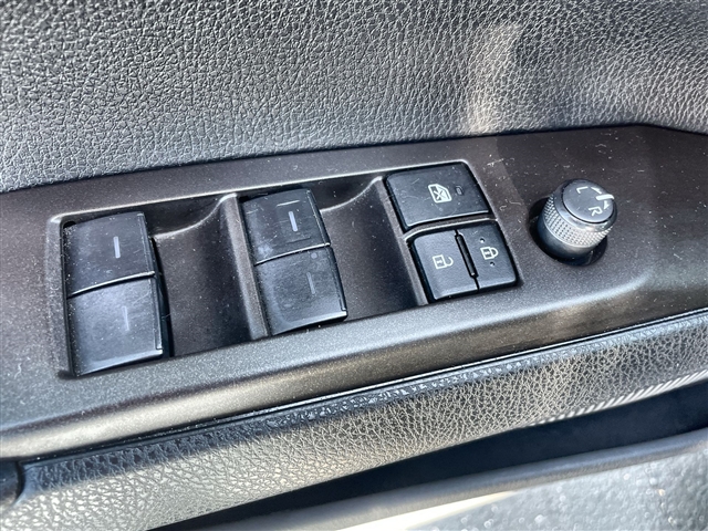 2022 Toyota Camry Hybrid SE Nightshade