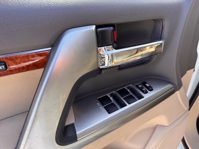 2013 Toyota Land Cruiser Base
