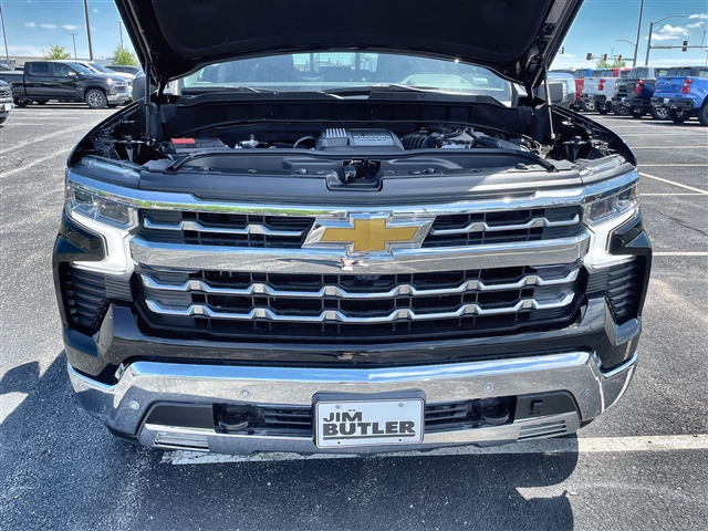 2025 Chevrolet Silverado 1500 LTZ