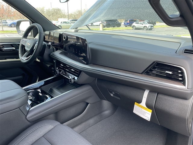 2025 Chevrolet Tahoe LS